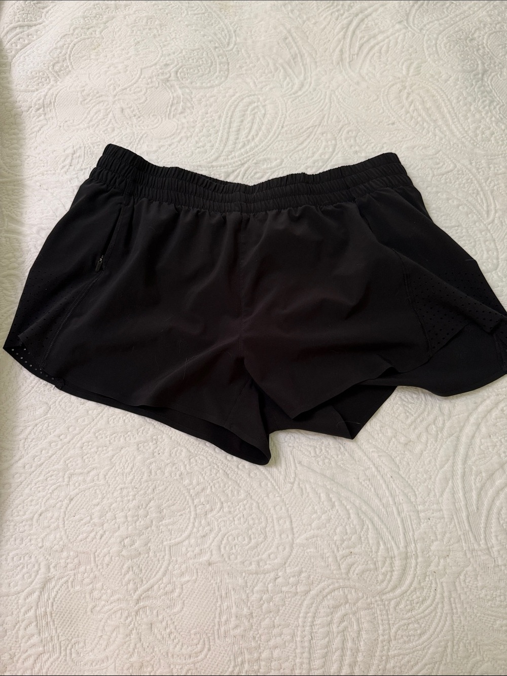 Athleta Black Women's Hustle 3” Shorts